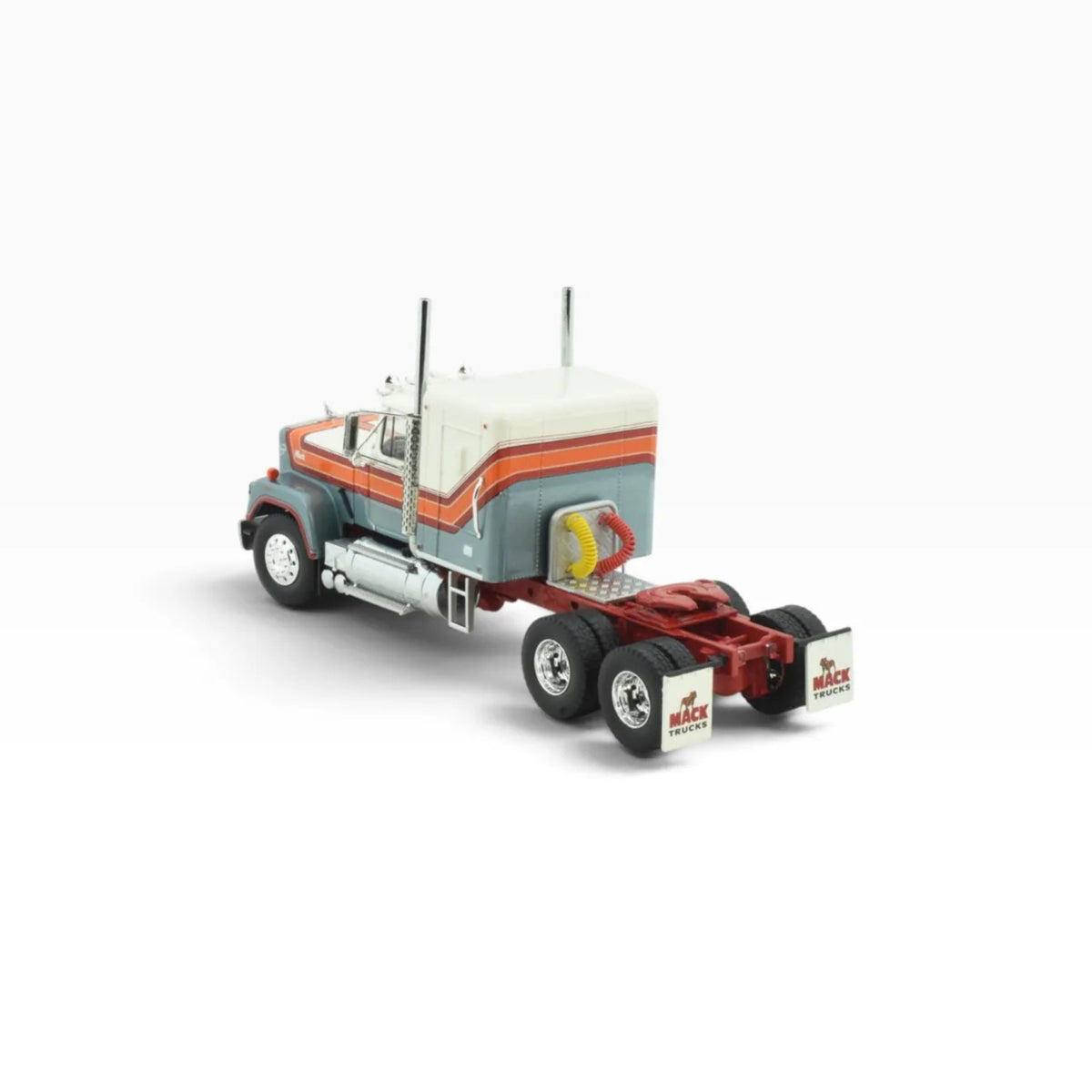 Mack Super-Liner Demo | Tekno